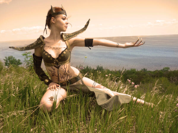 Almalexia cosplay By AnhenRose