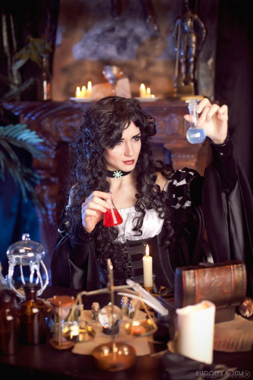 the_witcher___yennefer_by_greatqueenlina-d7lpjoc.jpg