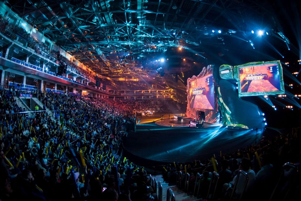 EPICENTER_XL.jpg
