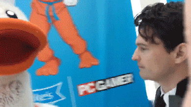 03ea277df095.gif