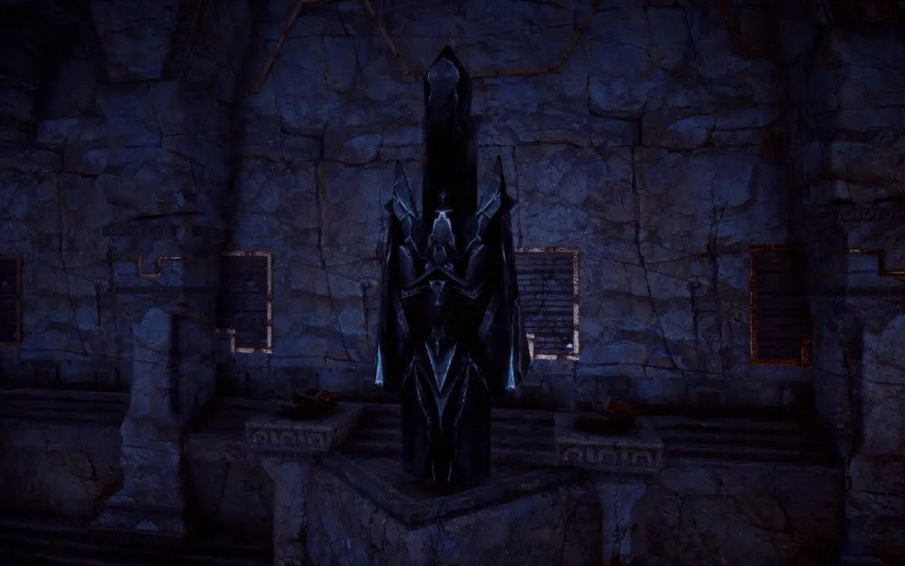 Heidrun_Thaig_-_Winged_Statue.png.webp