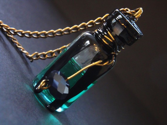 absinthe_vial_by_drywkapnobatis-d3359r8.jpg.jpeg