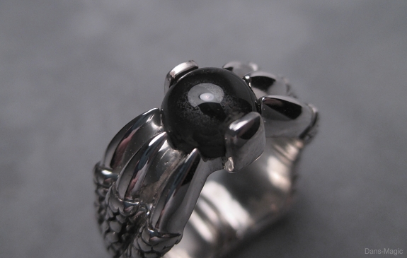dragon_claw_ring_by_dans_magic-d88a6la.jpg.jpeg