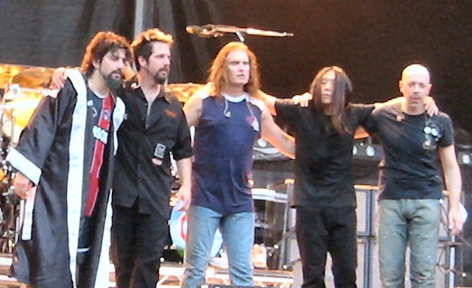 Dream_theater_live_in_Parigi_2005.jpg.jpeg