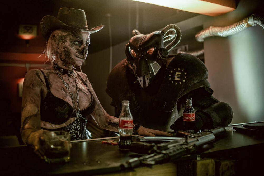 fallout_new_vegas___beatrix_russell_cosplay_by_elenasamko-d9f94gn.jpg.jpeg