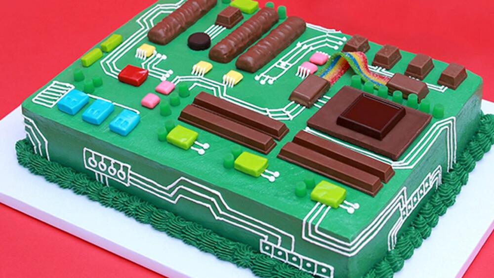 how-to-make-a-motherboard-cake.jpg.jpeg