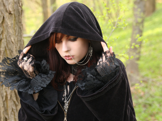 Girls_Beautyful_Girls_The_girl_with_piercing_027558_29.jpg