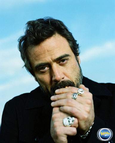 1263855181_kinopoisk.ru-jeffrey-dean-morgan-993029.jpg