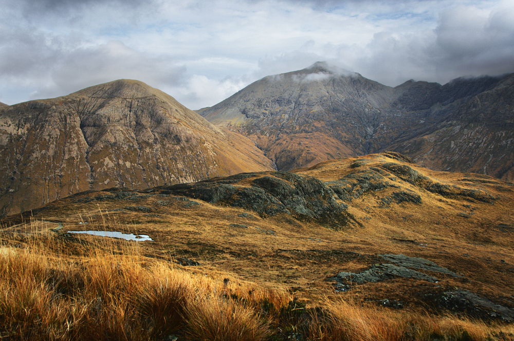 the_red_hills__isle_of_skye__scotland_by_younghappy-d5rlf19.jpg.jpeg