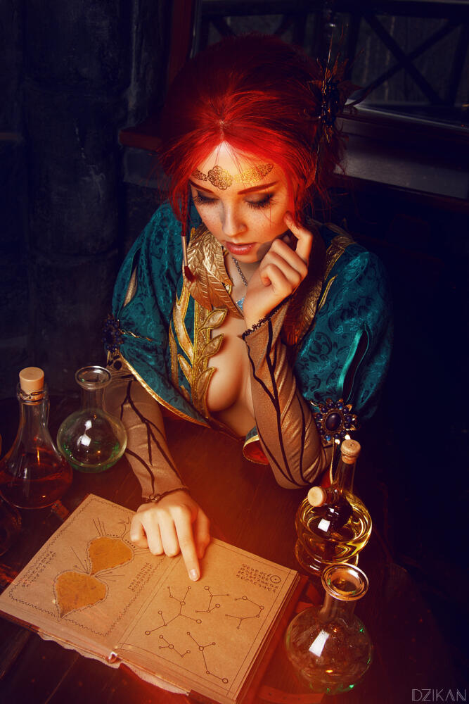 the_witcher_3___triss_merigold_cosplay_by_disharmonica-danx58t.jpg.jpeg