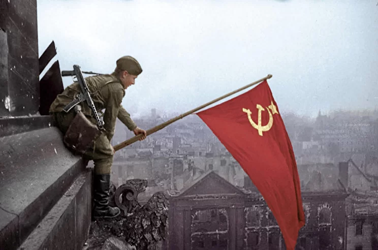 berlin-1945-reyhstag.jpg.webp