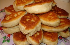 Pirozhki-s-kartoshkoy-300x195.jpg.jpeg