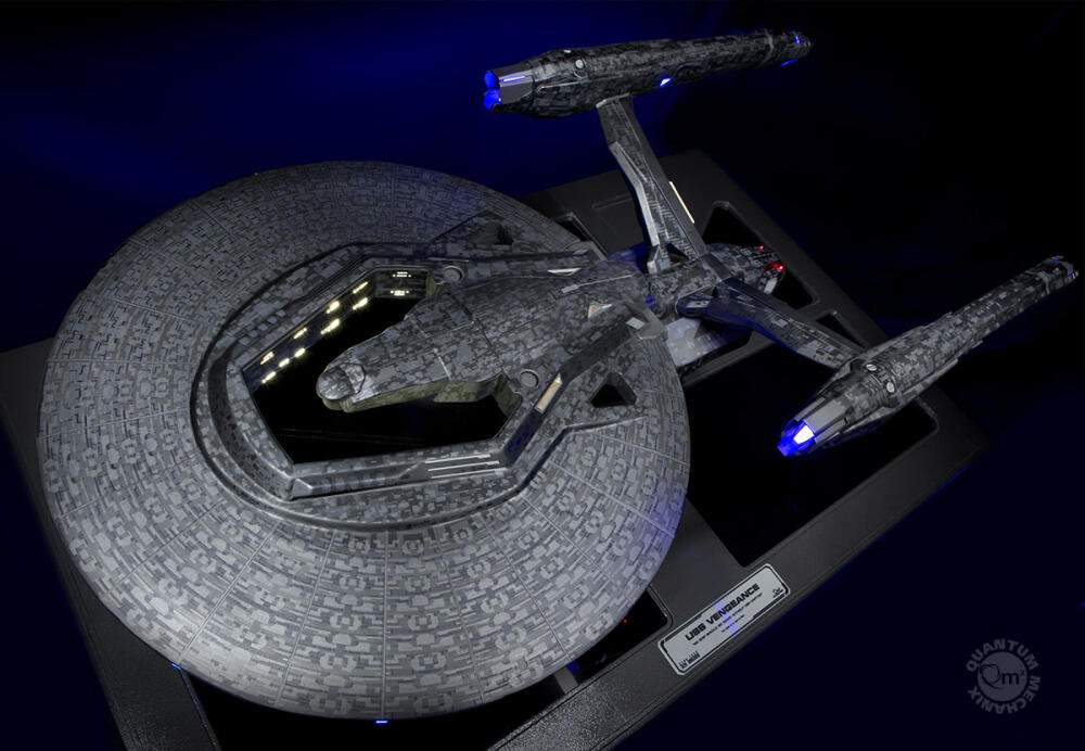 QMx_Star_Trek_Into_Darkness_USS_Vengeance_artisan_replica.jpg.jpeg