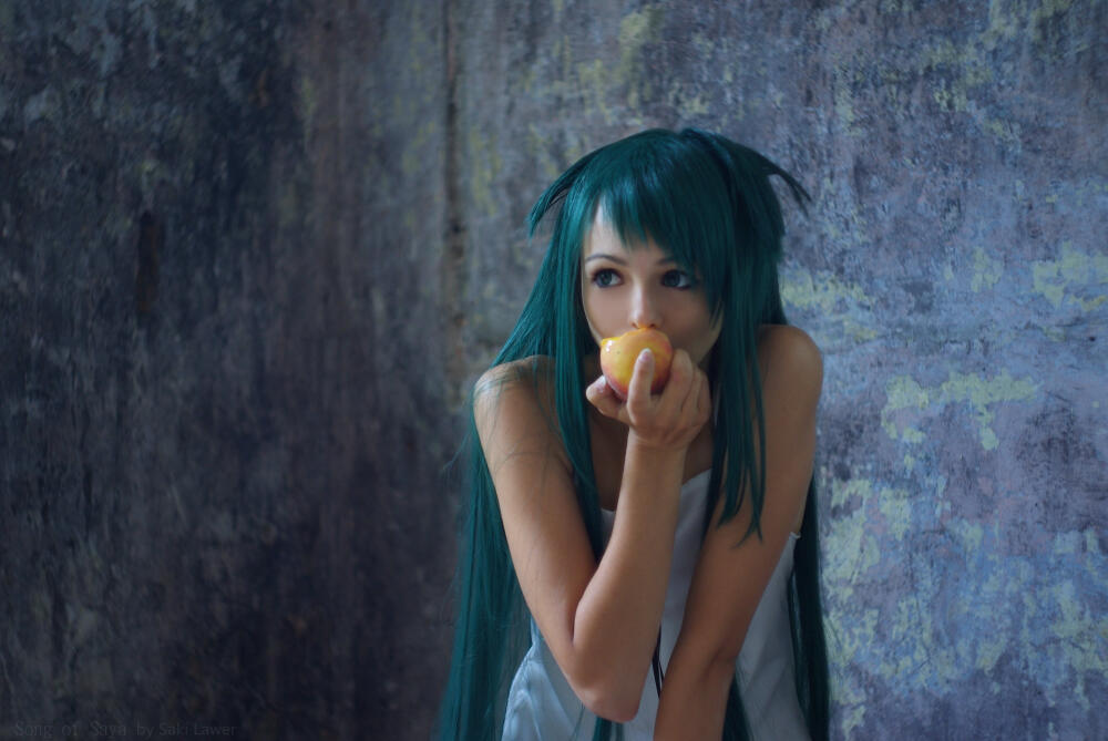 saya_no_uta_cosplay_by_sakilawer-d5idj0o.jpg.jpeg