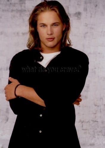 600full-travis-fimmel.jpg.jpeg