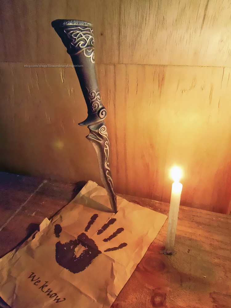 daggin2_by_ryoshi_un-d7oddig.png.webp.png