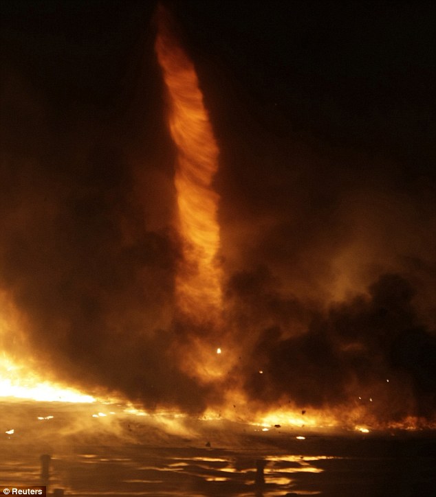 Fire_Tornado_protofoto.ru_vengria_middle6.jpg.jpeg