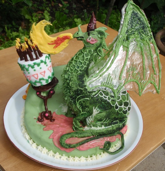 g_1311681457threadcake_dragon_main.jpg.jpeg