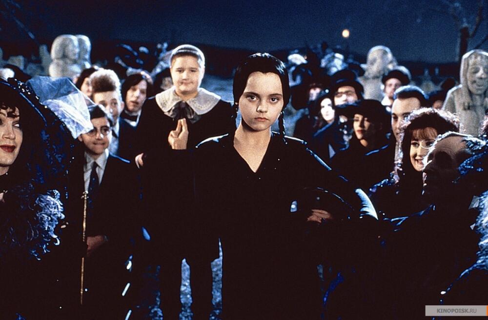 kinopoisk.ru-The-Addams-Family-1281184.jpg.jpeg