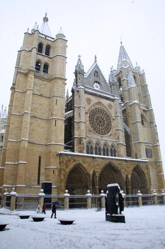 Leon-Cathedral-in-Winter.jpg.jpeg