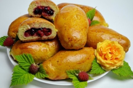 Пирожки с малиной.jpg