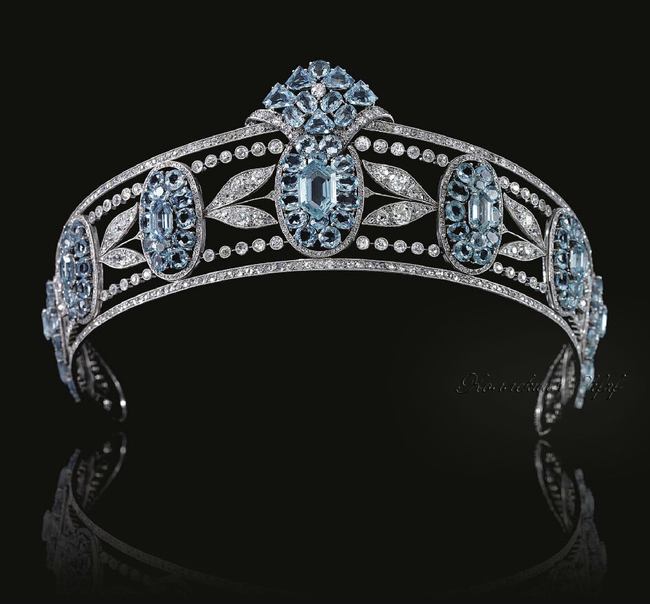 THE ESTATE OF CHRISTIAN, LADY HESKETH-BELLE EPOQUE AQUAMARINE AND DIAMOND TIARA, CIRCA 1910.jpg.jpeg