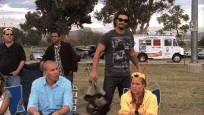 tumblr_b6e0e9a317147465c2ad58bdd9114375_a3671416_500.gif