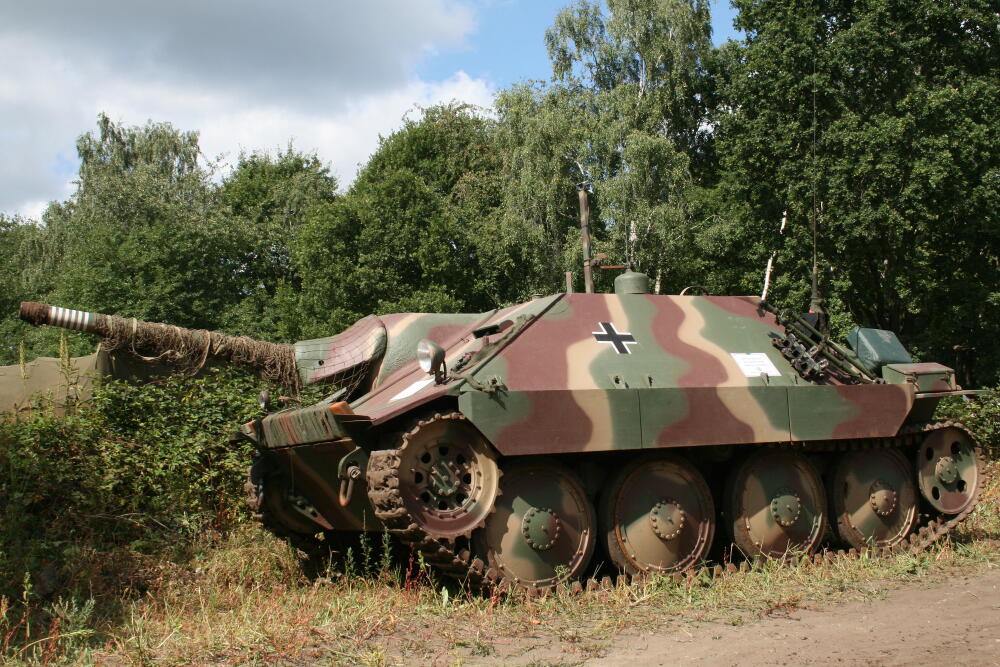Jagdpanzer-Hetzer-JPG2.jpg.jpeg