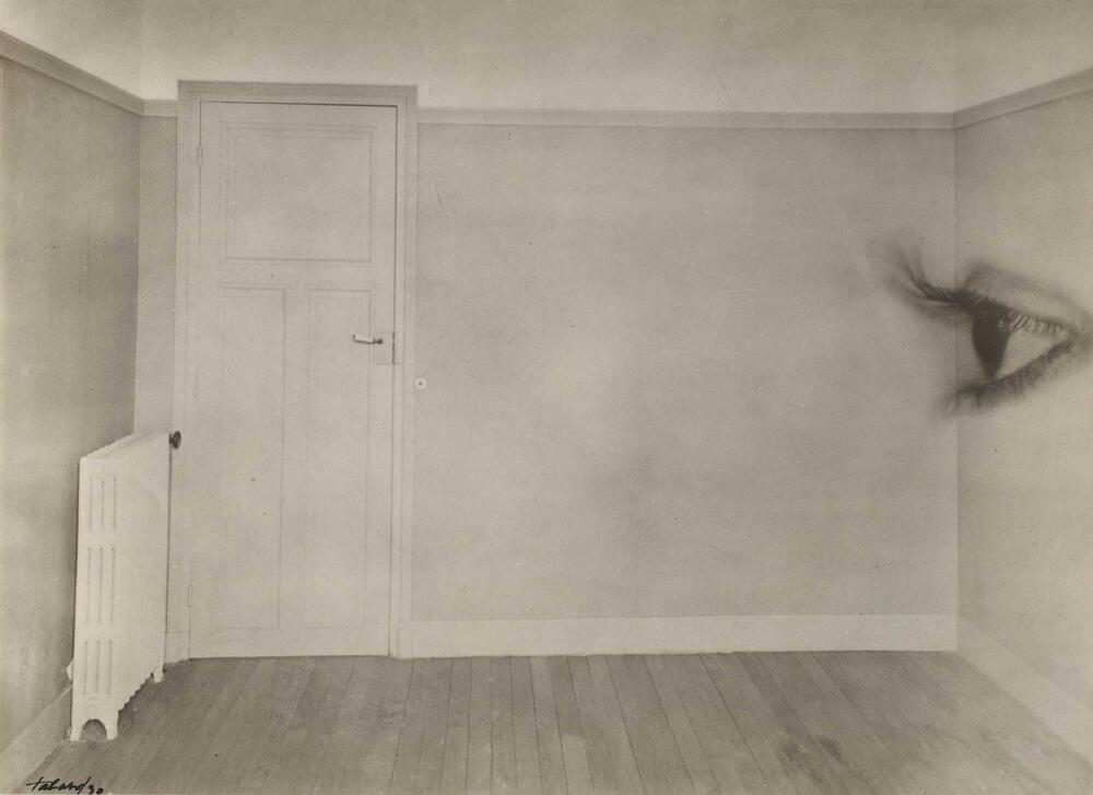 Tabard-Room-with-Eye.jpg.jpeg