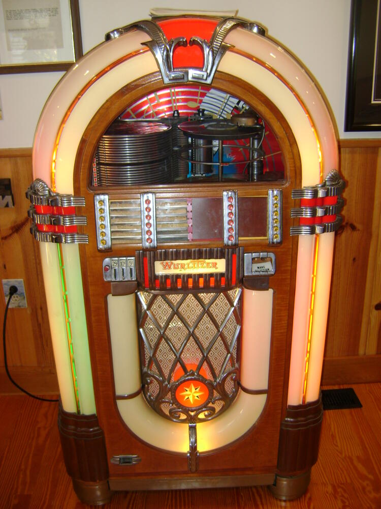 1%20wurlitzer%201015%20jukebox.JPG.jpeg