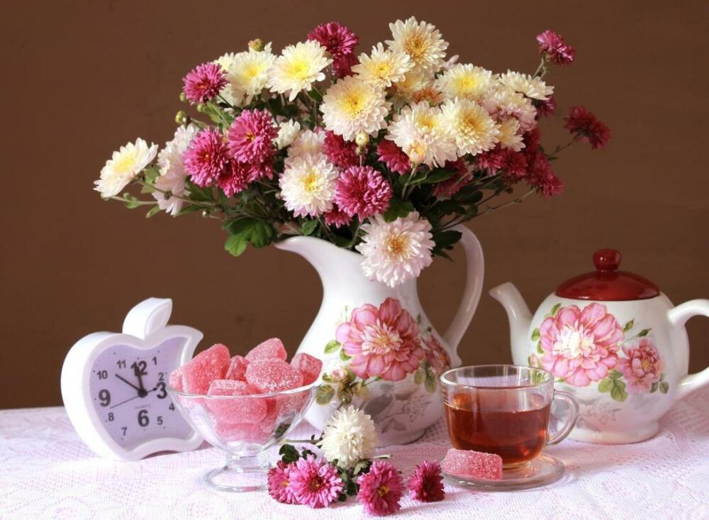 1649923953_5-vsegda-pomnim-com-p-utrennii-chai-s-tsvetami-foto-5.jpg.jpeg