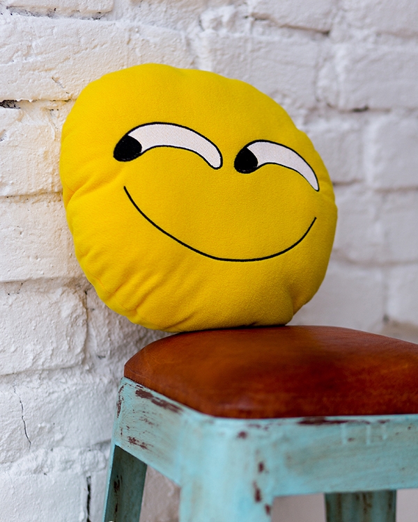 862-podushka-smile-hitriy-3.jpg.jpeg