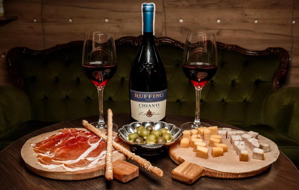 vino-bokaly-khamon-syr.jpg.jpeg