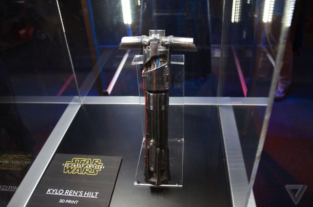 Kylo-Ren-saber-1.jpg.jpeg
