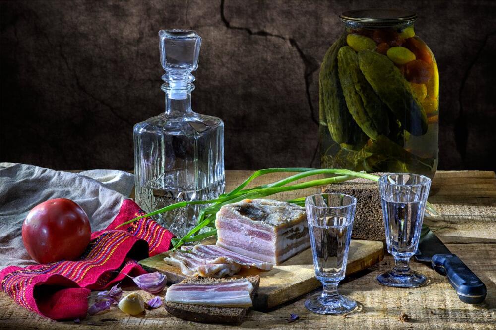 1666040397_1-podacha-blud-com-p-russkaya-vodka-krasivoe-foto-1.jpg.jpeg