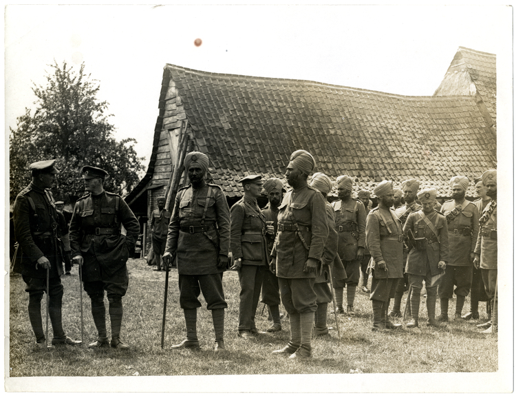 Group_of_British_and_Indian_officers%2C_15th_Sikhs_%28Photo_24-76%29.jpg.jpeg
