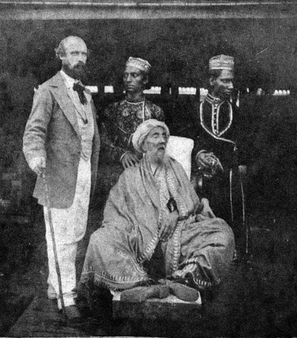 Last_Mughal_Emperor_Bahadur_Shah_II_with_sons_Mirza_Jawan_Bakht_%26_Mirza_Shah_Abbas.jpg.jpeg