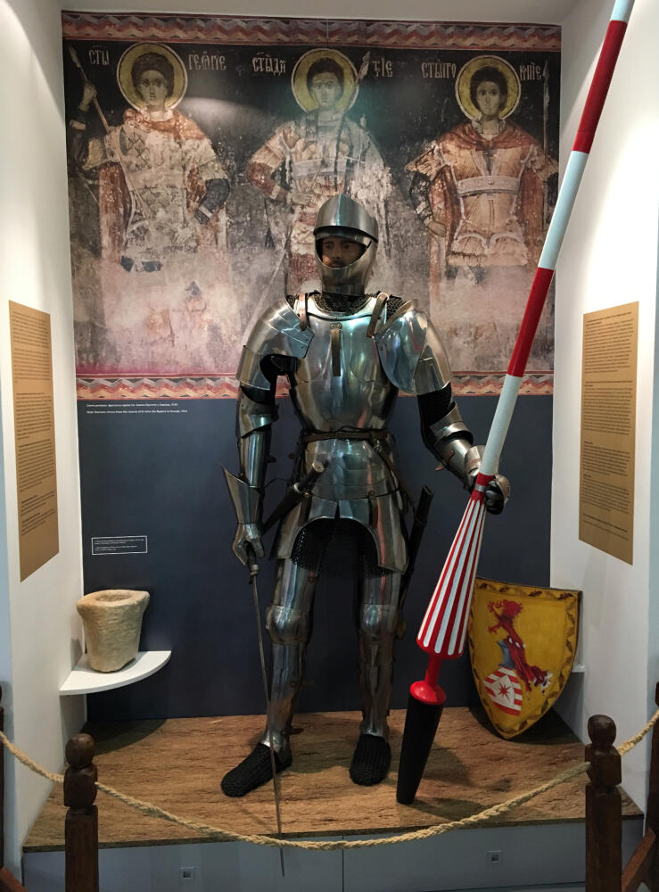 Armor_of_a_Serbian_knight_from_the_15th_century.jpg.jpeg