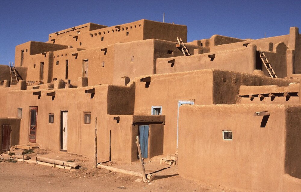 Pueblo-Taos-NM.thumb.jpg.cf074dd2ad040cbc05b32c7dffcbdbd3.jpg